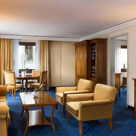Hilton An Der Frauenkirche Hotel 4*