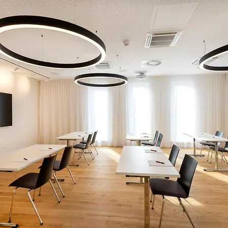 Arcotel Hafencity 4* Dresden