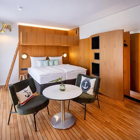 Arcotel Hafencity Hotel 4*