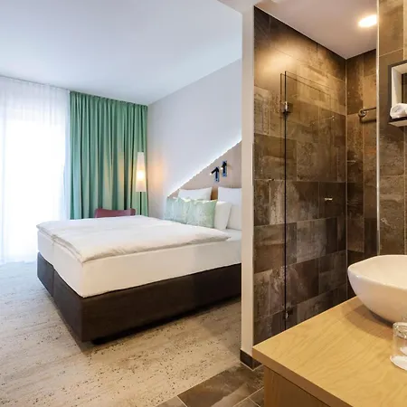 Arcotel Hafencity Hotel 4*
