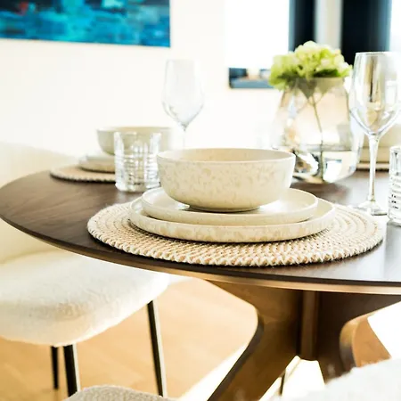 Moderne Mit Grosszuegigen 100qm In Der Dresdner Altstadt Apartamento Dresde