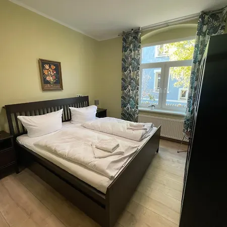 Apartmenthaus Rankestrasse 4 Apartment