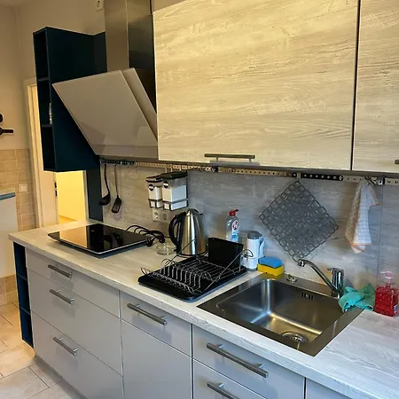 Linda Ninh Apartment Dresden