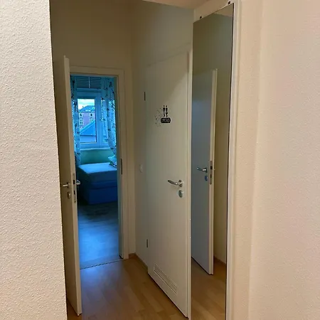 Linda Ninh Dresden