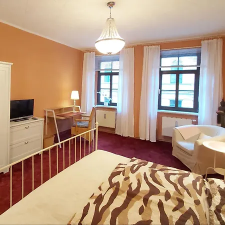 Appartement City-ferienwohnungen-dresden - Zentral Gelegen Im Haus Louisenstrasse 11 - Dresden-neustadt Dresden