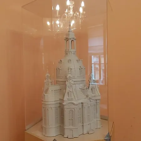 Appartement City-ferienwohnungen-dresden - Zentral Gelegen Im Haus Louisenstrasse 11 - Dresden-neustadt Dresden