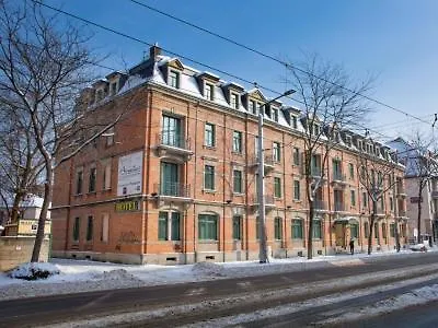Amadeus Neustadt 호텔 3*
