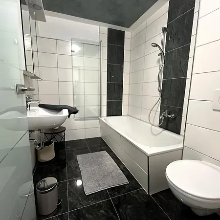 Wohnperle Neustadt - Zentral, Kostenloser Parkplatz, Lift, Klimaanlage * 드레스덴