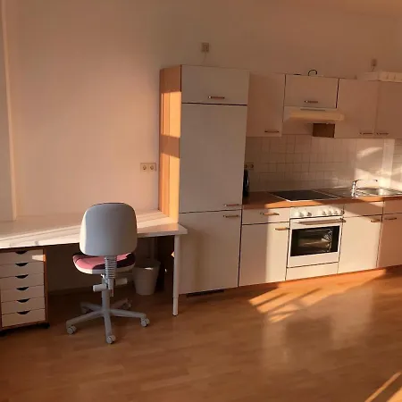 Helle 1raum Mit Balkon Und Kueche Apartment