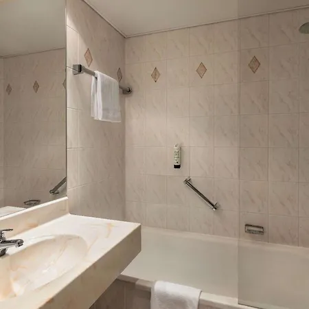 Amedia Elbpromenade, Trademark Collection By Wyndham Hotel Dresden