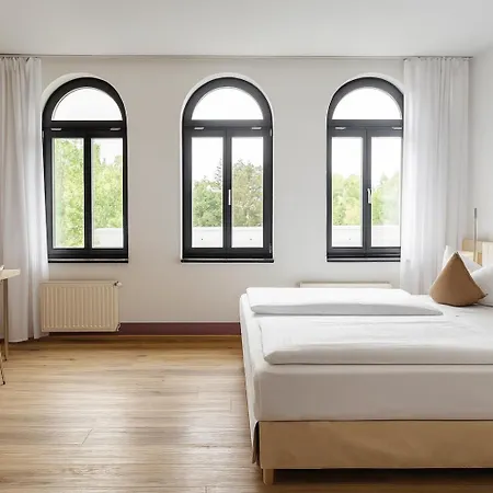 Noel Am Hauptbahnhof Hotel Dresda
