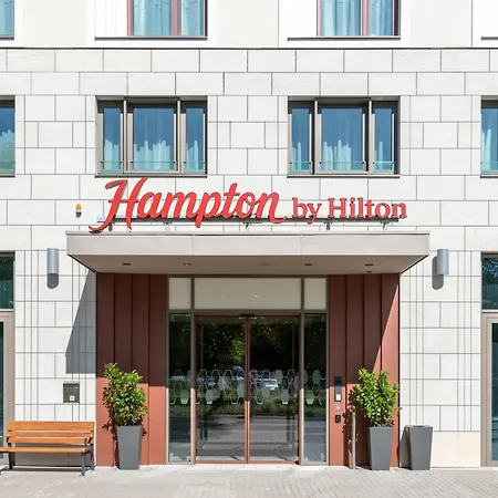 Hampton By Hilton Centre