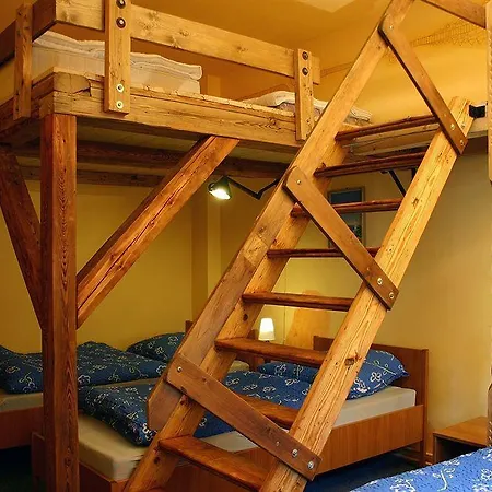 Hostel Lollis