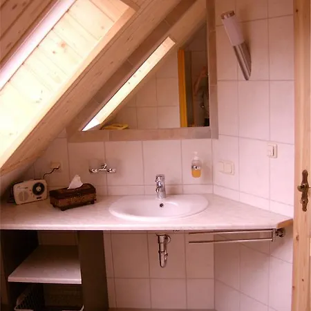 Konukevi Gaestezimmer Am Maerchenbrunnen