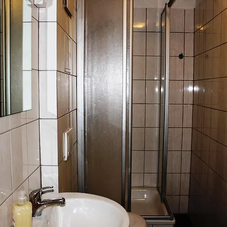 Hostal Elbe's *