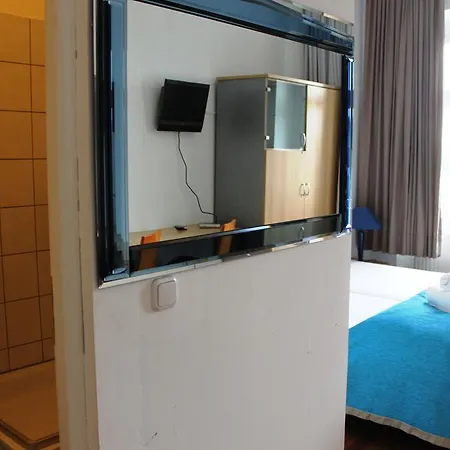 Hostal Elbe's *