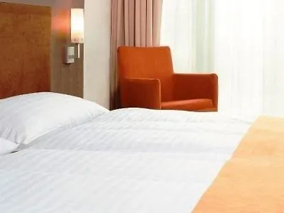 Intercityhotel 4*