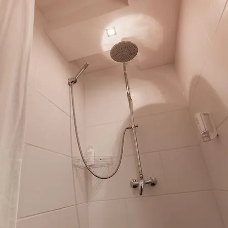 Hotel Aviv 3*