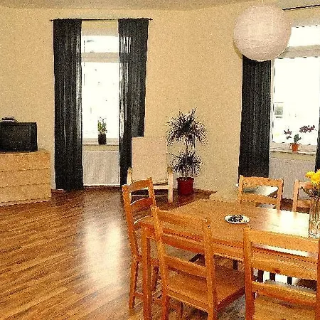 Apartment Neustadt-fewo-zentral-guenstig-l6 Dresden