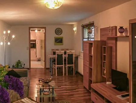 Am Elberadweg Apartment