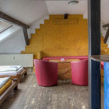 Konukevi Gaestehaus Mezcalero 2*
