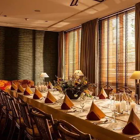 Elbflorenz Otel 4*
