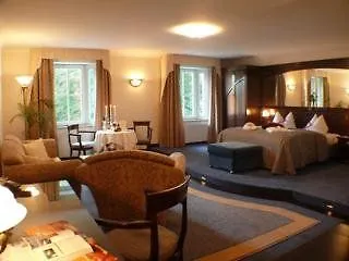 Hotel Romantik And Restaurant Pattis 4*