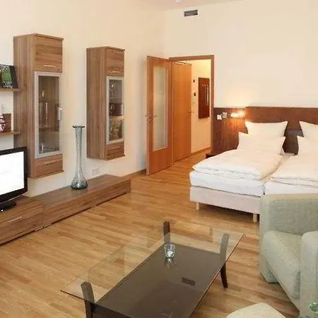 Altes Aparthotel 4*