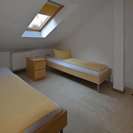 Inn Gastehaus Mezzaluna