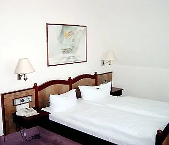 Hotel Noel Am Hauptbahnhof Dresda