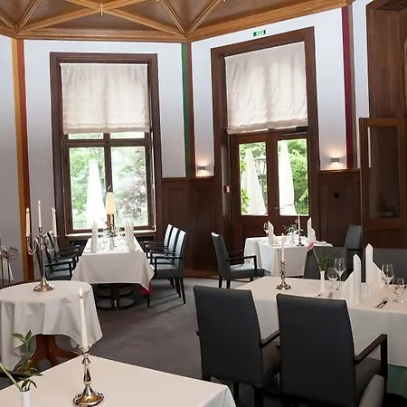 Schloss Eckberg 4* Dresden