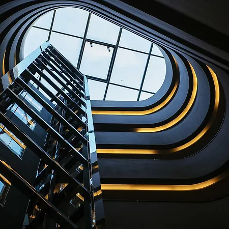 Hotel Townhouse 5*