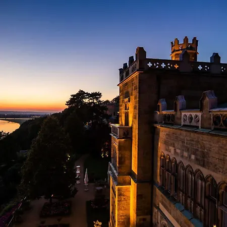 Schloss Eckberg 4*