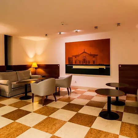 Hotel Schloss Eckberg 4*