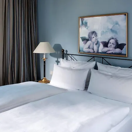 Elbflorenz Otel Dresden