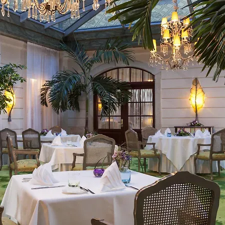 Relais & Chateaux Buelow Palais ホテル 5*