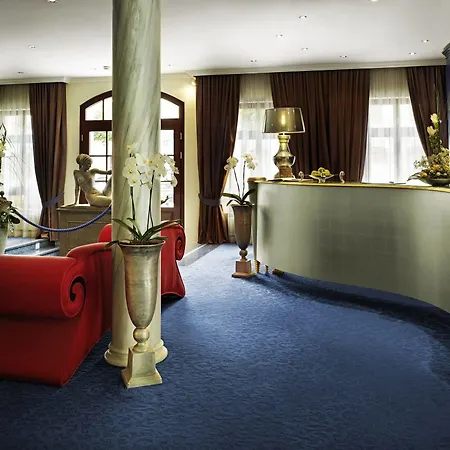 ホテル Relais & Chateaux Buelow Palais ドレスデン