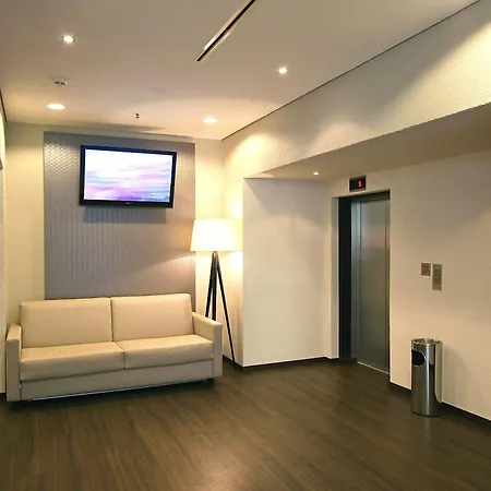 Ibis Zentrum Hotel 3*