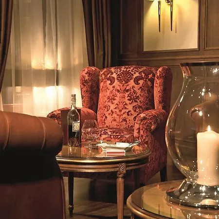 ホテル Relais & Chateaux Buelow Palais