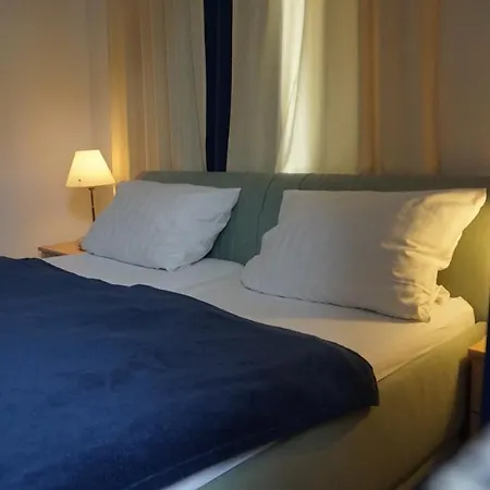 Neustadt Apartment *