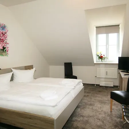 Guest house Am Waldschloesschen - Brauhaus 3*