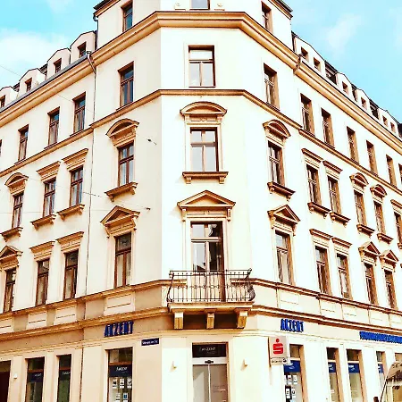 Comeback Apartment *