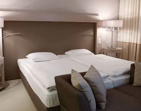 Vienna House Qf Hotel