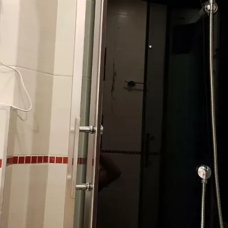 Ξενοδοχείο Hotel-villa Lalee 3*