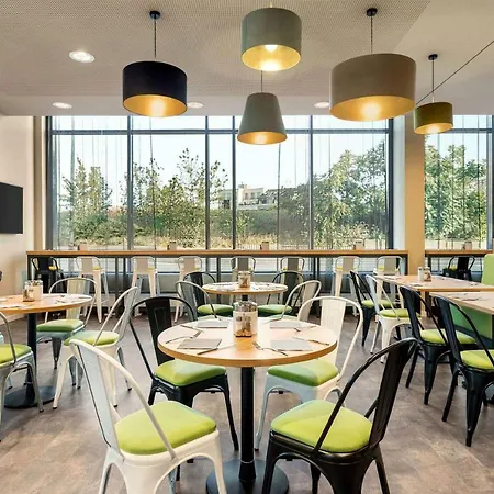 Super 8 By Wyndham Hotel Dresden