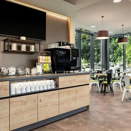 Super 8 By Wyndham Hotel Dresden
