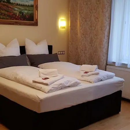 Ξενοδοχείο Hotel-villa Lalee 3*