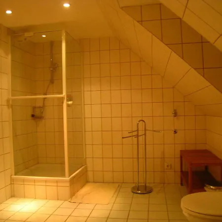 Ferienwohnung Im Kastanienhof Dresden, Buhlau