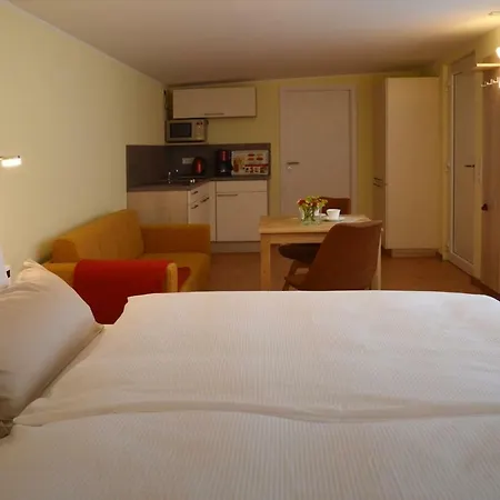Holiday home Ferienquartier Goethe33