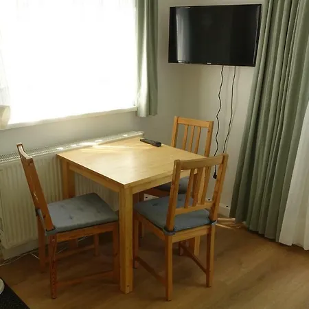 Campus Ernst Apartment